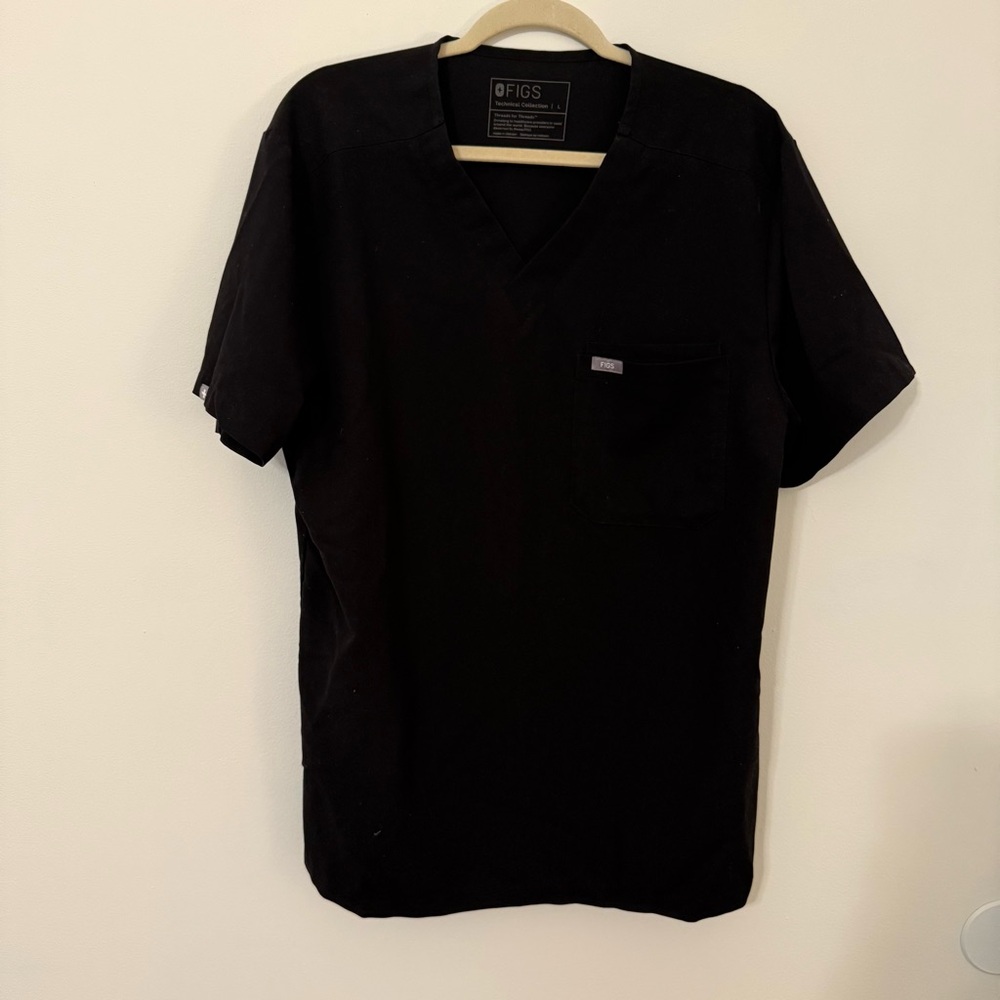 Figs Men's Black Short Sleeve V-Neck Scrub Top Size L